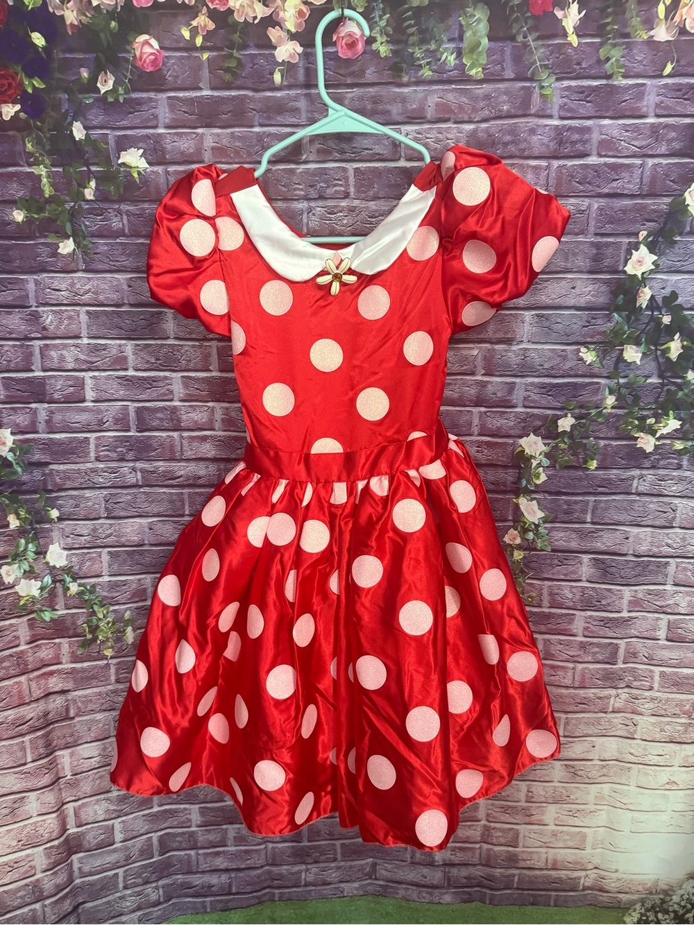Official Disney World new never worn Minnie Mouse polka dot dress girls 9/10